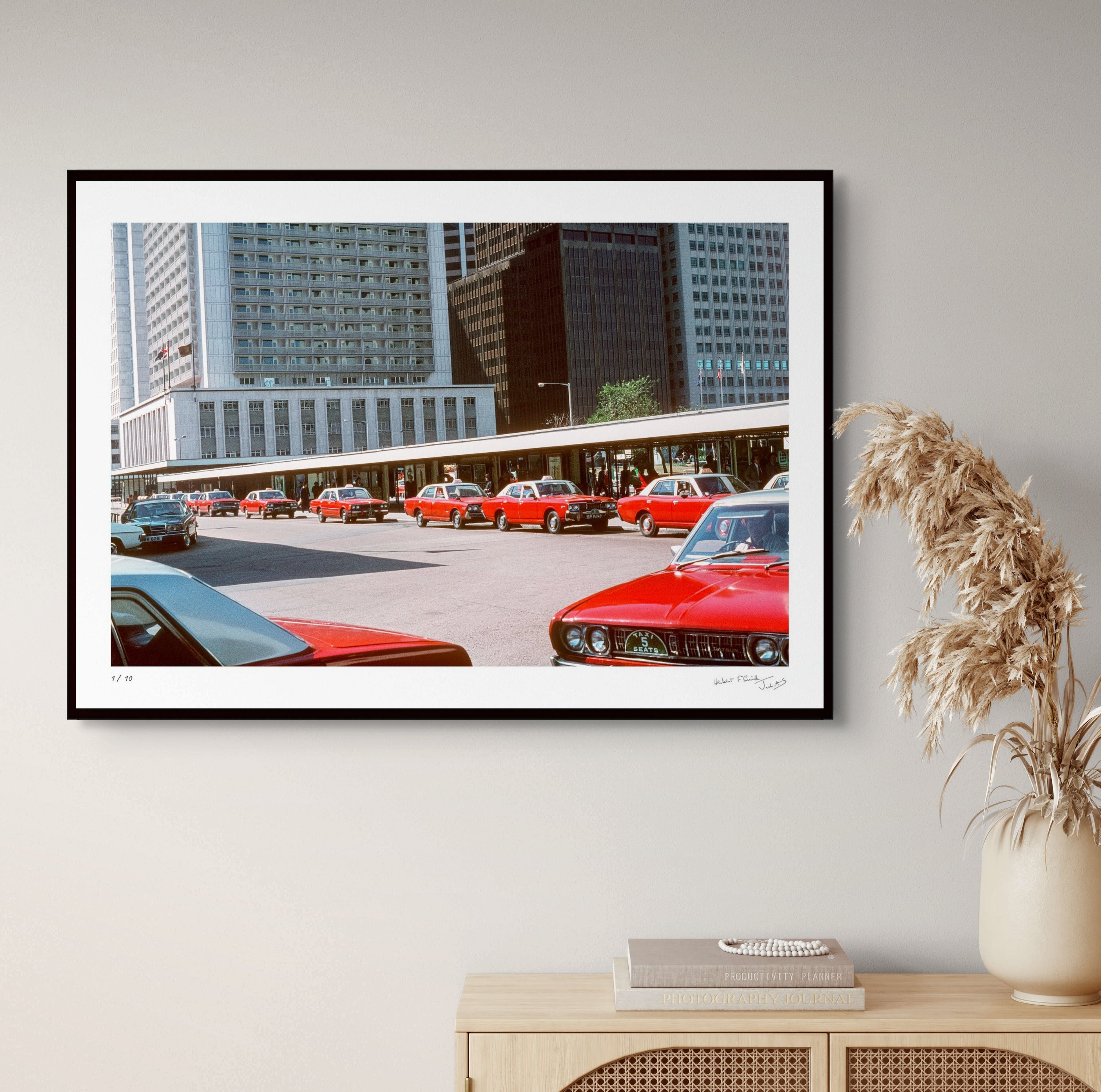 Red Taxis - Hong Kong (1979)