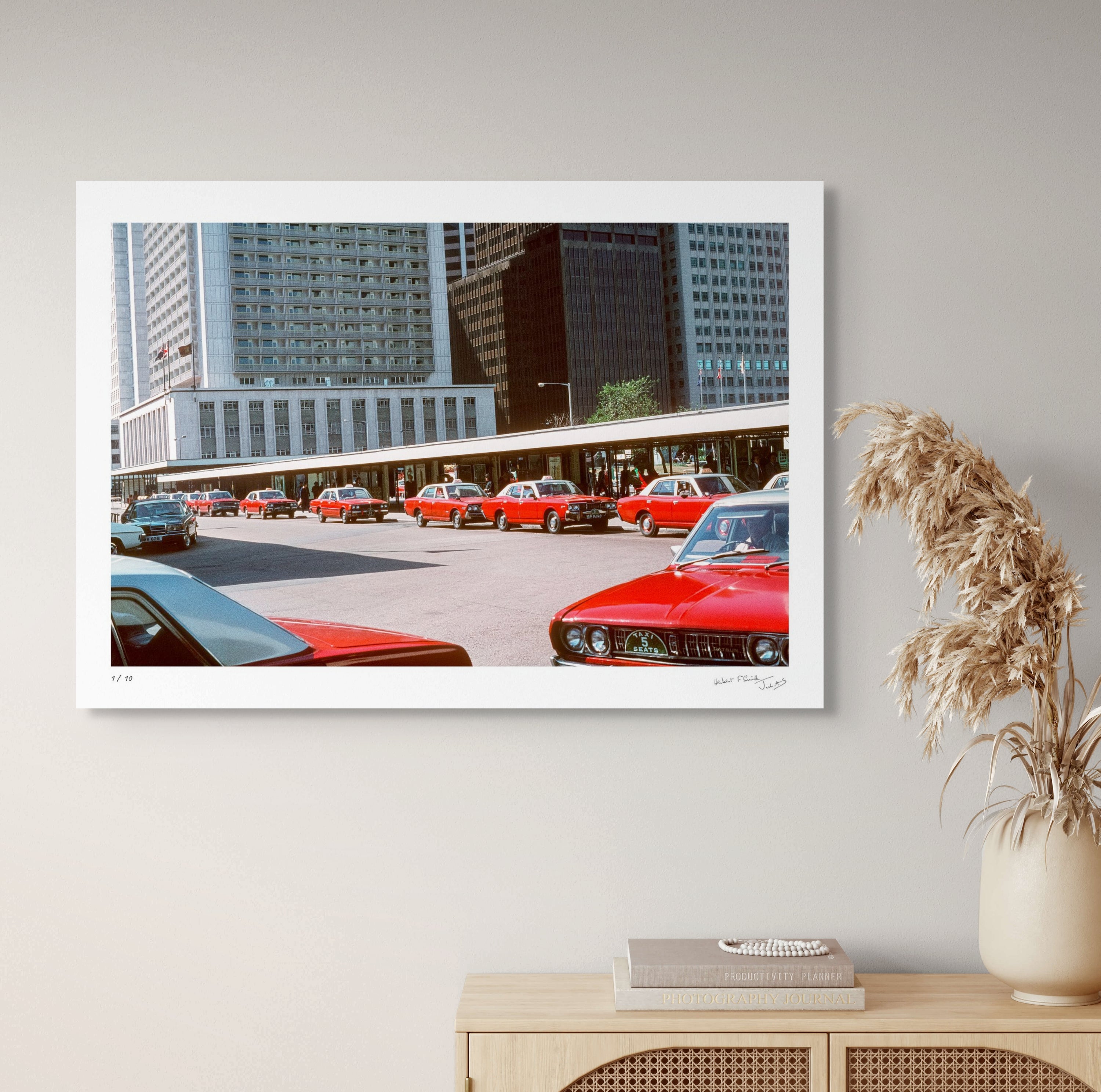 Red Taxis - Hong Kong (1979)